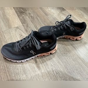 On Cloud running shoe